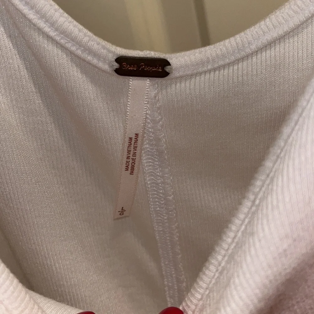 Free People Ribbed White Ruffle stop - Picture 2 of 2